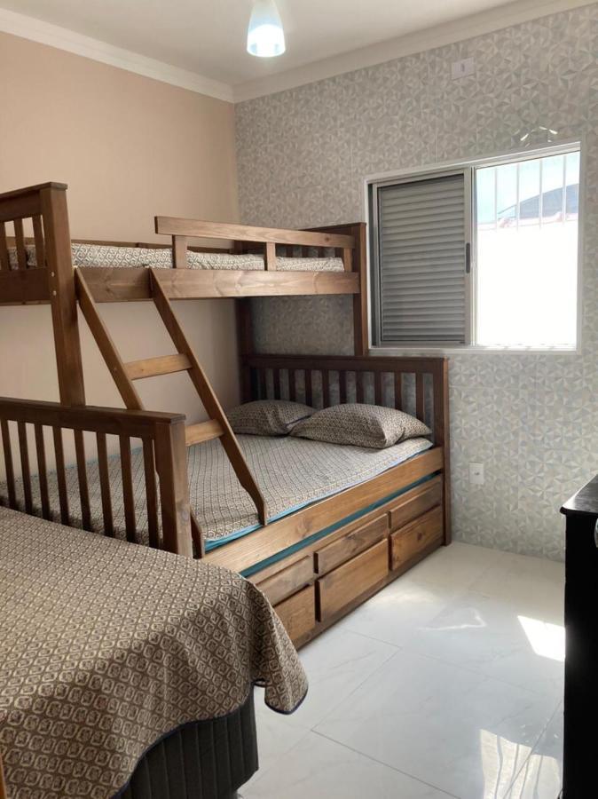 Casa Moderna E Aconchegante Com Opcao De Piscina Aquecida Cobrado A Parte, Ampla Area Gourmet Com Churrasqueira Em Deck Coberto Frente A Piscina, Aconchegante Sala De Estar Com Lareira, Ampla Garagem Para 4 Carros, Casa Pe Na Areia A 50 Metros Da Pra Praia Grande  Extérieur photo