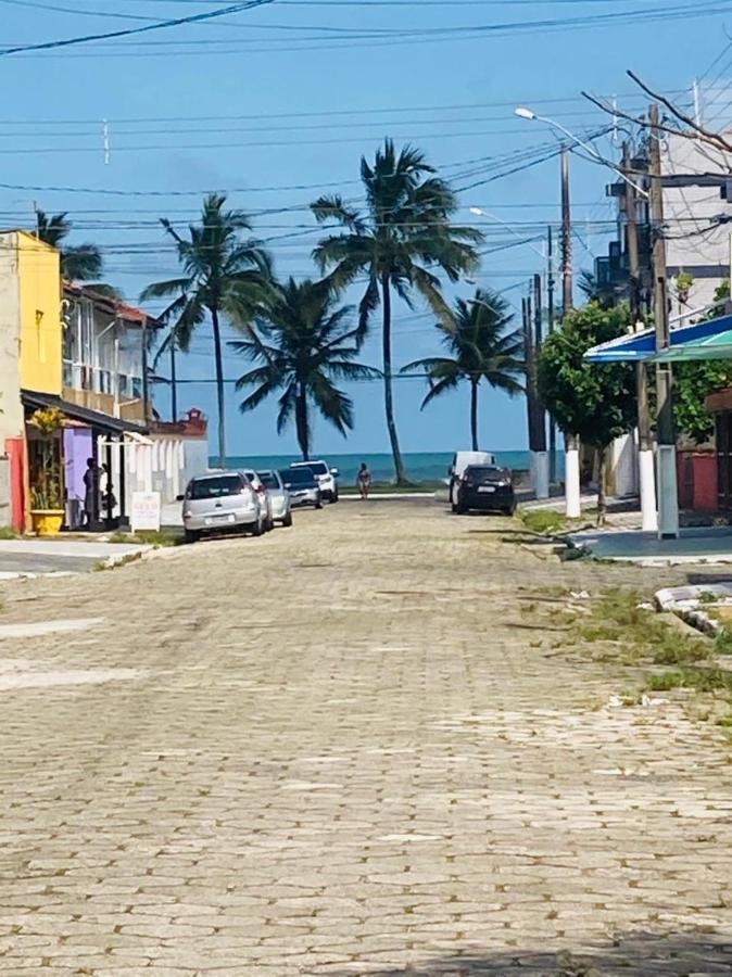 Casa Moderna E Aconchegante Com Opcao De Piscina Aquecida Cobrado A Parte, Ampla Area Gourmet Com Churrasqueira Em Deck Coberto Frente A Piscina, Aconchegante Sala De Estar Com Lareira, Ampla Garagem Para 4 Carros, Casa Pe Na Areia A 50 Metros Da Pra Praia Grande  Extérieur photo
